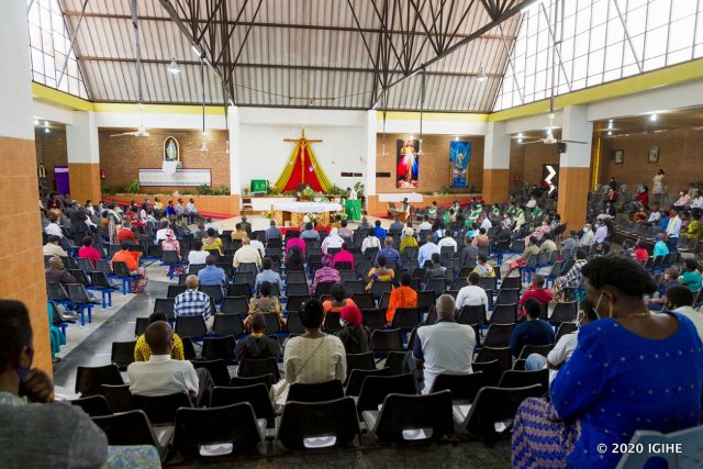 Covid 19&nbsp;: Umubare w’abajya mu nsengero n’abataha ubukwe wongerewe